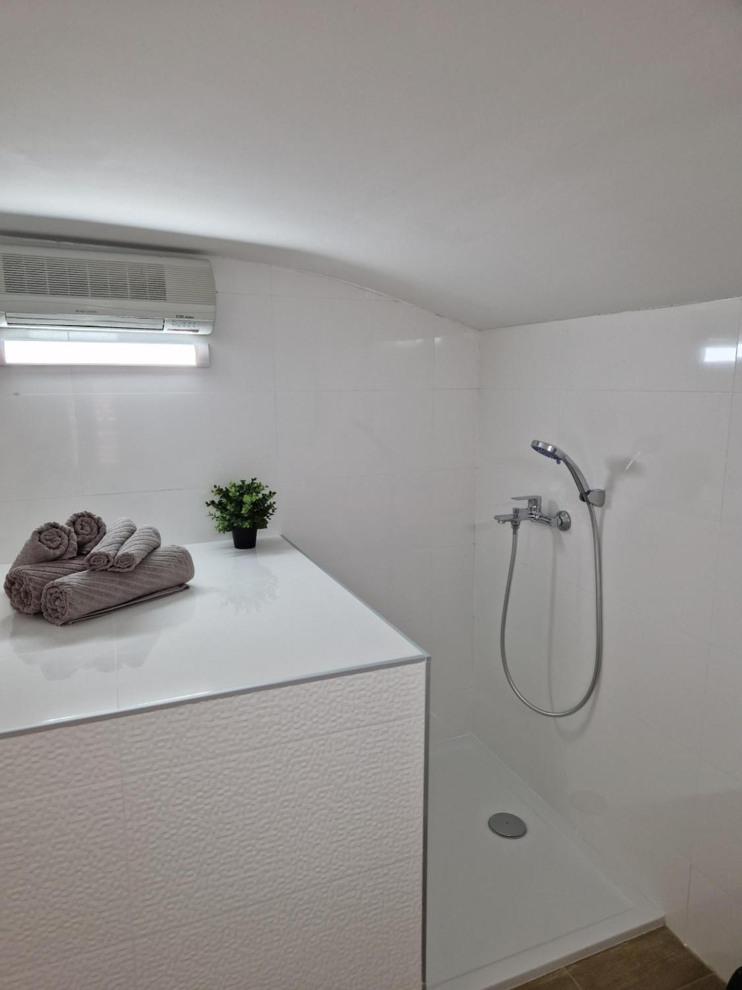 Apartment And Room Marija Крк Экстерьер фото